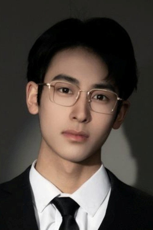 Kang Lingxiao as 李文光