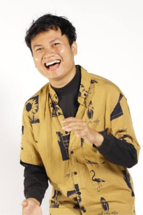 Bagas Sianipar as Bagas