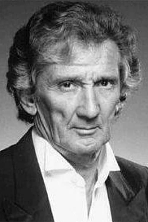 Daniel Cauchy as Pierrot