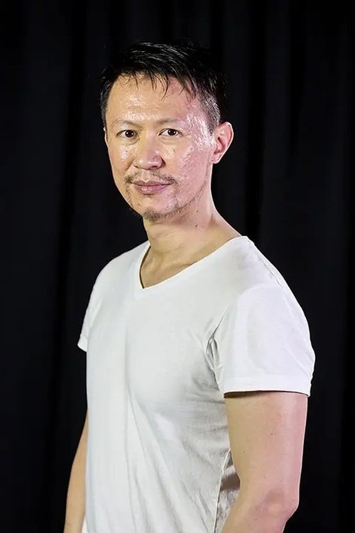Hsu Hao-hsiang as Father