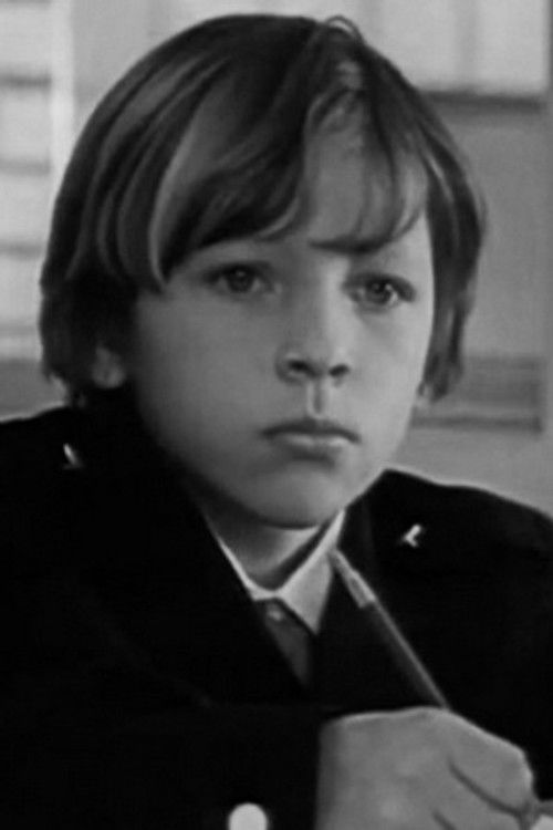 Illarion Naydenko as Nikitin