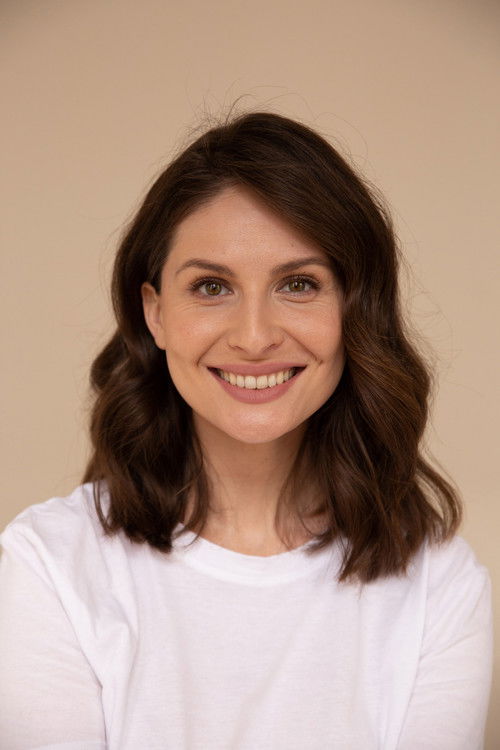 Alžbeta Bartošová as Betka