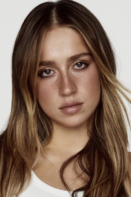 Tate McRae as Self - Performer