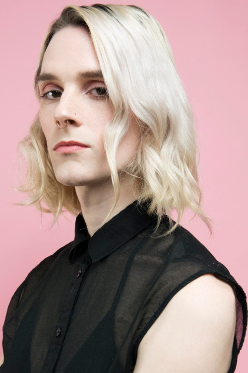 Jessica Dunn Rovinelli as Tonia