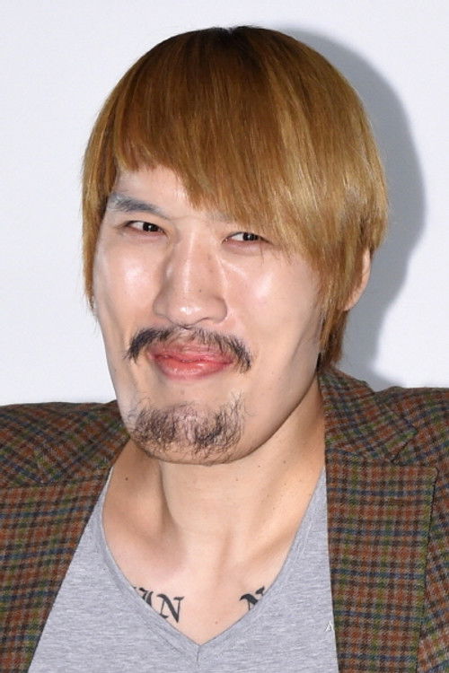 Choi Hong-man as Self