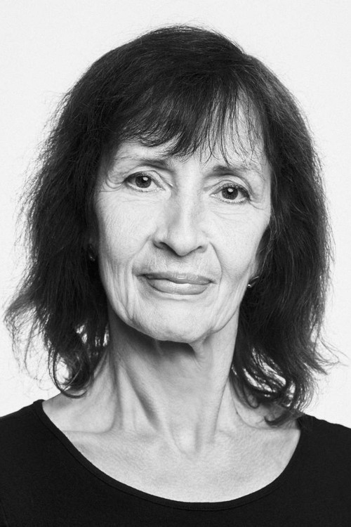 Mare Peterson as Maie