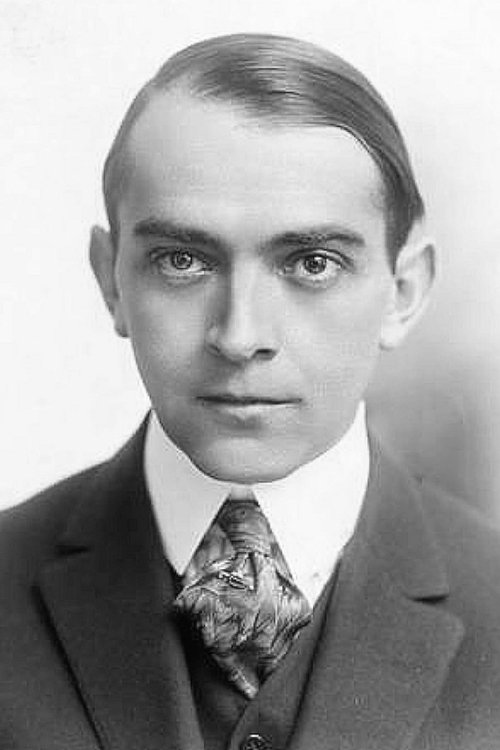 Arthur Aylesworth as Bigelow