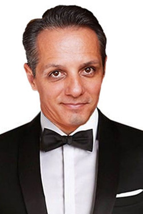 Claudiu-Cristian Prisecaru as Shane's handler