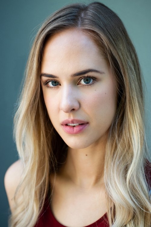 Kelly Bartram as Jennifer