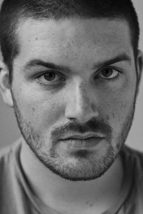 Samuel Auer as Günni