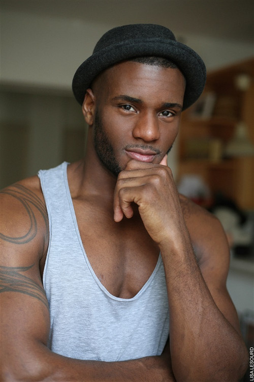 Thierry Picaud as Le coach sportif