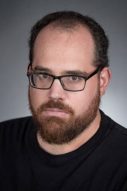 Gaël Sebastiani as Frederic Comtois