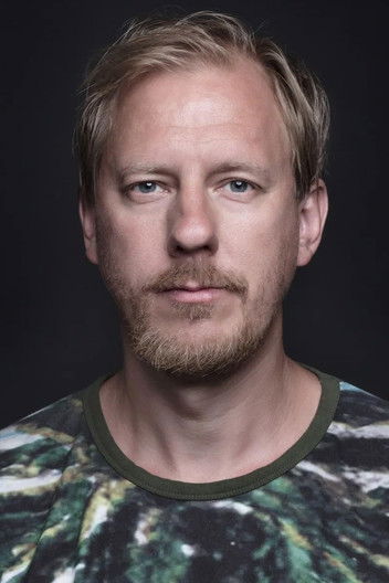 Janek Joost as Ervin Klausson