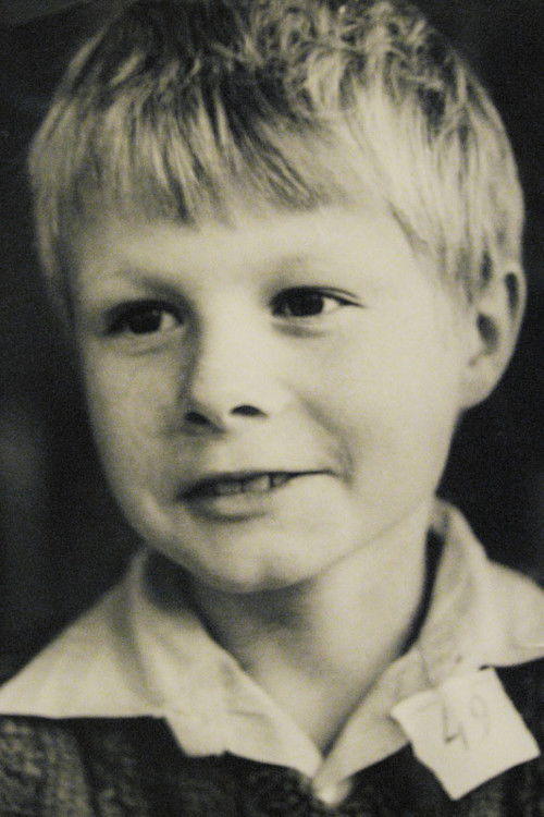 Sergey Savostyanov as Nikita Vedeneev