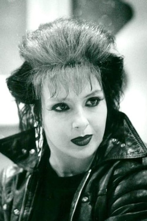 Linda Krüger as Anita