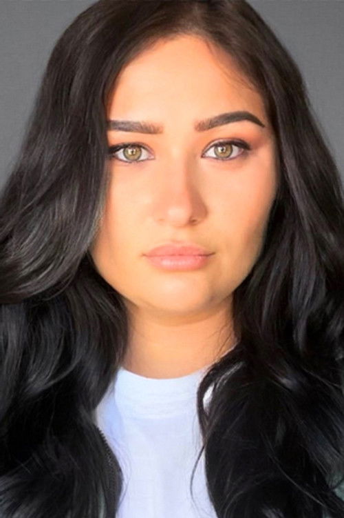 Karsyn Elizabeth as Carlotta