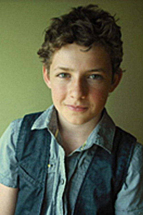 Elliott Larson as Georgie