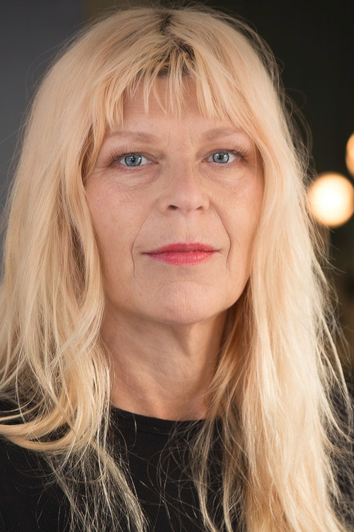 Kajsa Grytt as 