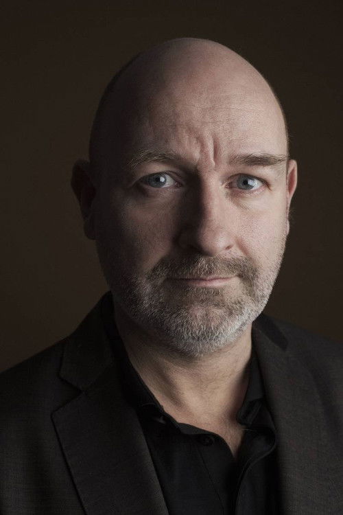 Morten Thunbo as Træner