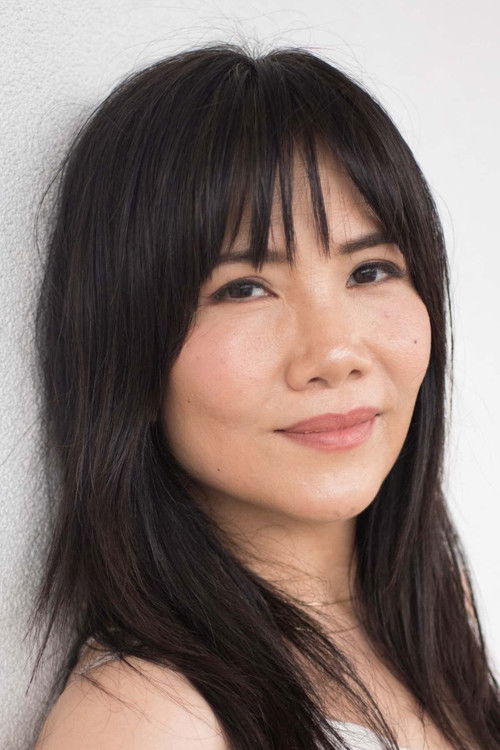 Emy Coligado as Elizabeth