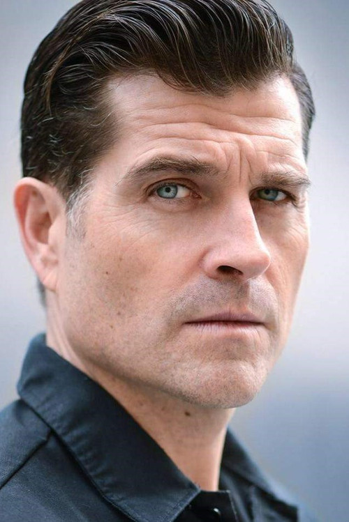 Blaine Gray as Rogue Wolf