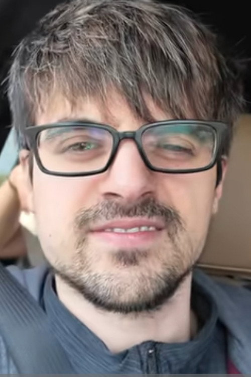 Nik as Margaret/Winslow/Discord Mod