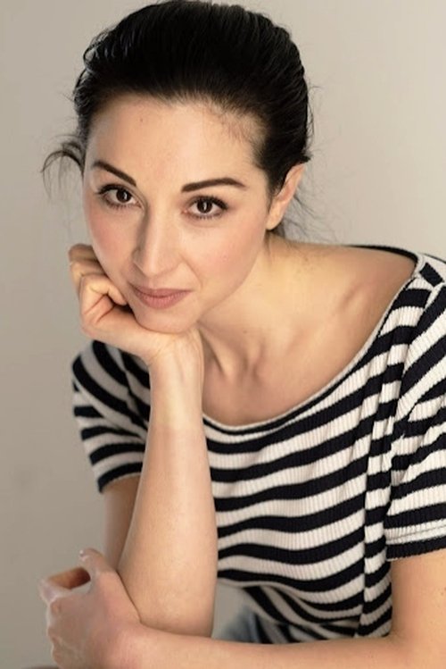 Giulia Rinallo as Customer