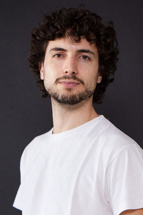 Joel Ávila as Thomas