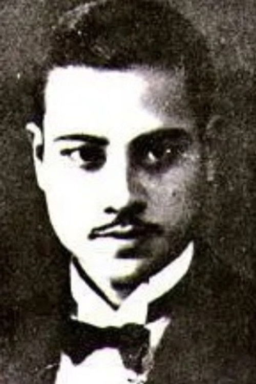 Congmei Yuan as Yuan Pu