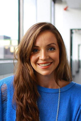 Liz Fitzgibbon as Niamh