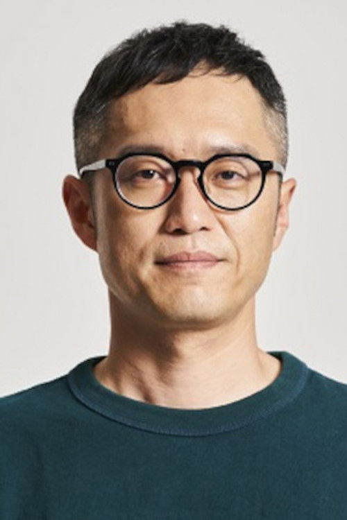 Keiichiro Mori as Tsurumi