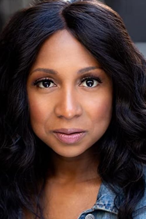 Sasha Monica as Sharina Hudson