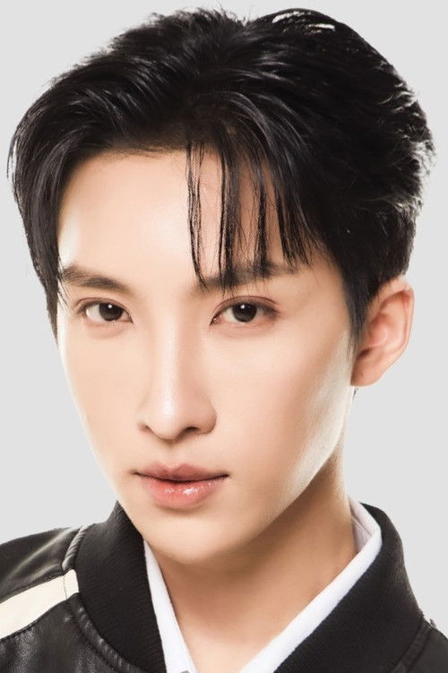 Nuttarat Tangwai as Moo