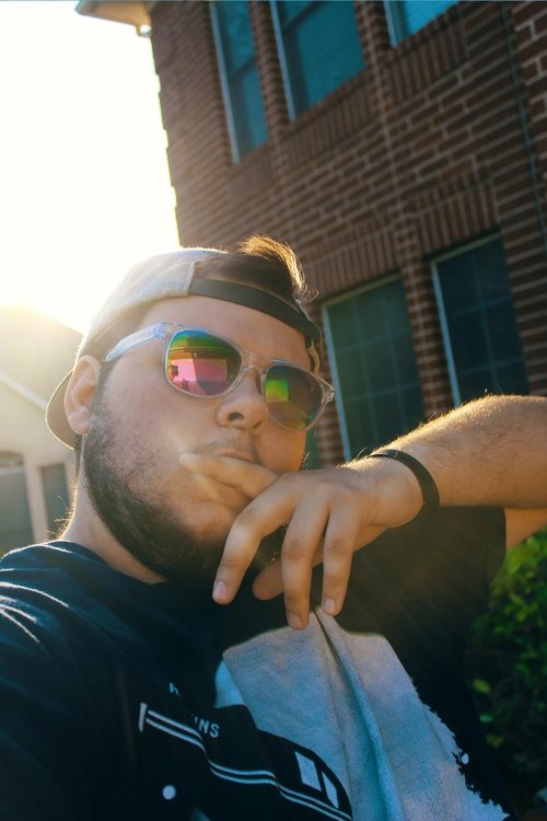 Josh Orms as Reid Harris