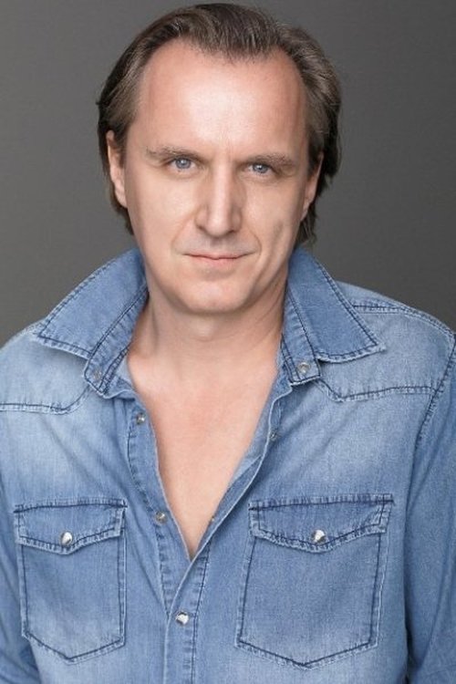 Edwin Krüger as Patrick