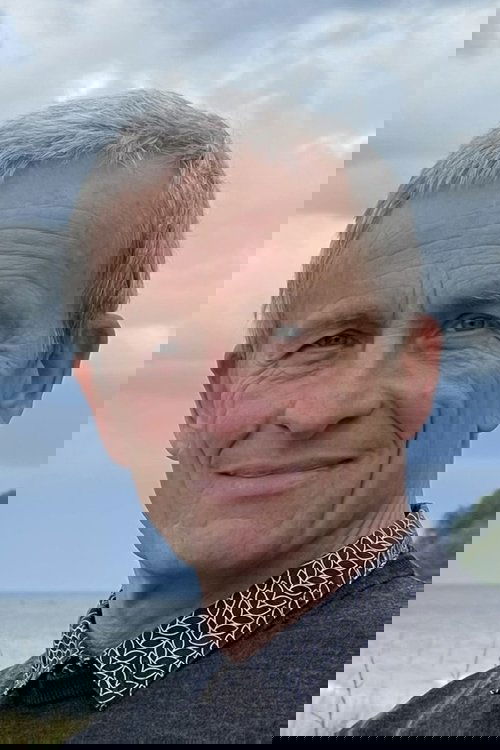 Gregor Höppner as Häftling