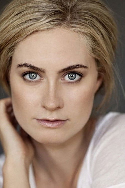 Anna Arden as Dr. Evie Porter