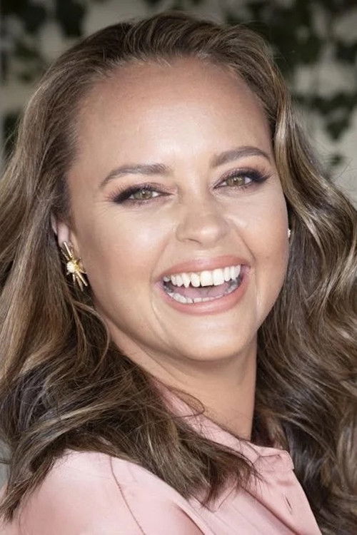 Shaila Dúrcal as Herself - Performer