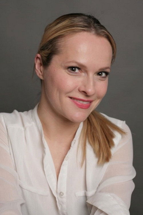 Marianna Semyonova as Young Nina