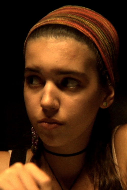 Mariana Alves as Mariana