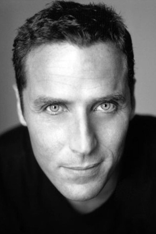 Jean-Baptiste Iera as Fabrice Bouillon