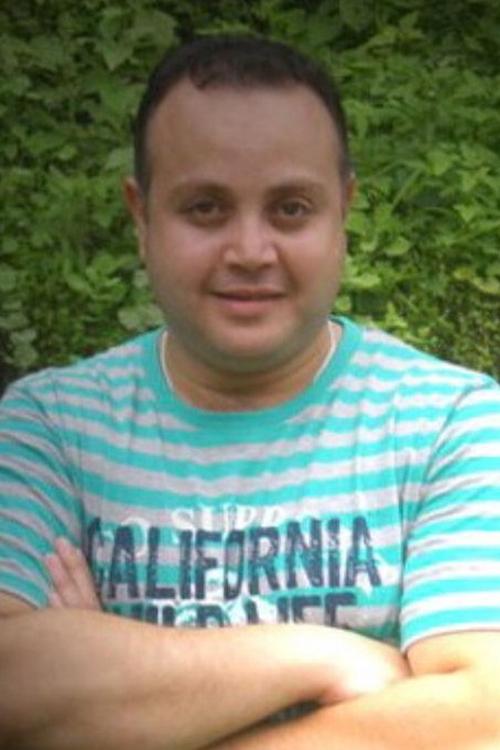 Moamen Hassan as Mohamed Antar