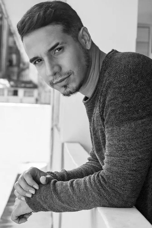 Rodrigo Villa as Bisteca