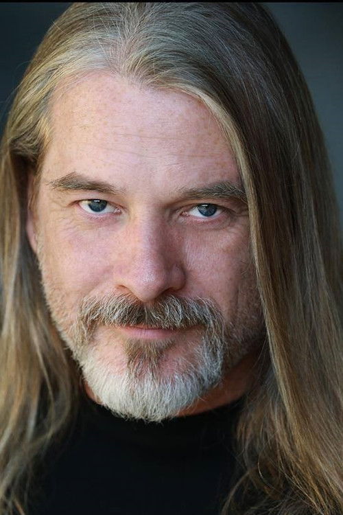 Schno Mozingo as Hank