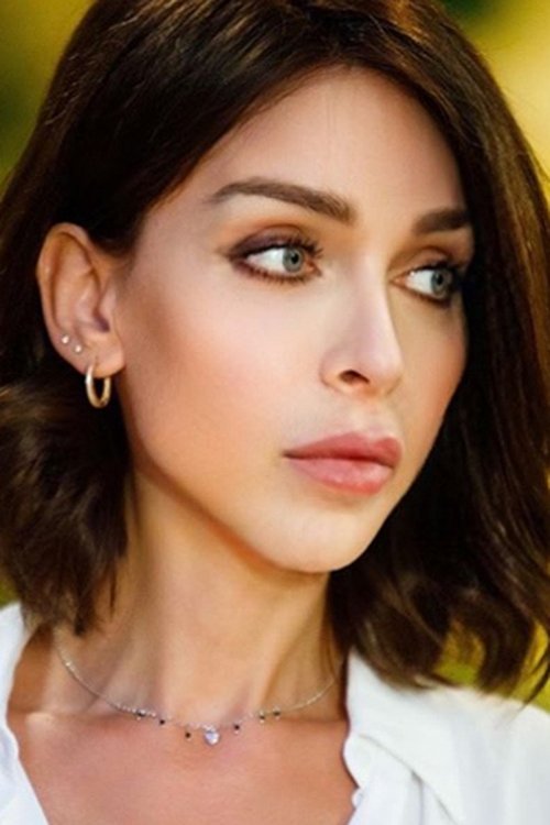 Vittoria Schisano as A' Jannona