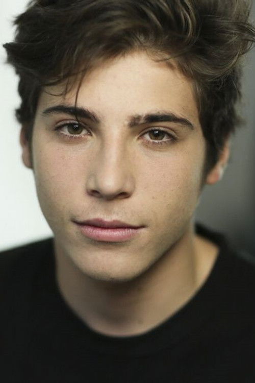 Eythan Chiche as Charles