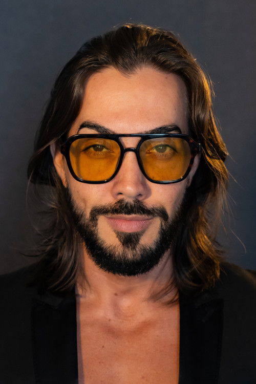 Arthur Costa as Amazonian