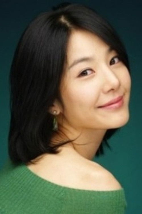 Han Min as Shi-eun's friend