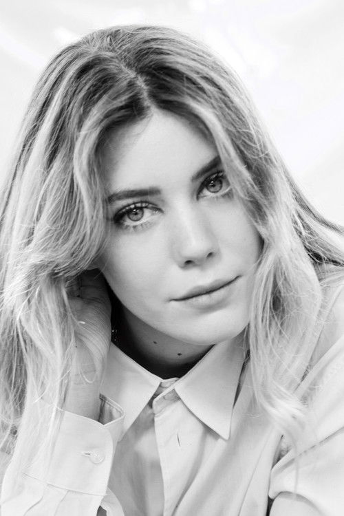 Caterina De Angelis as Mariella Desideri