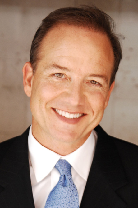 Tom Stoviak as Gregg Peters